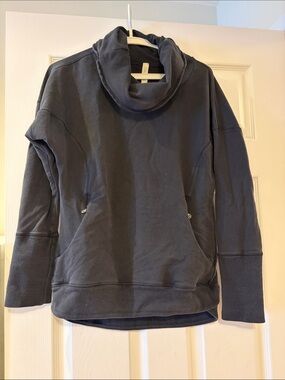 Lululemon Funnel Neck Pullover Hoodie - Washed Black